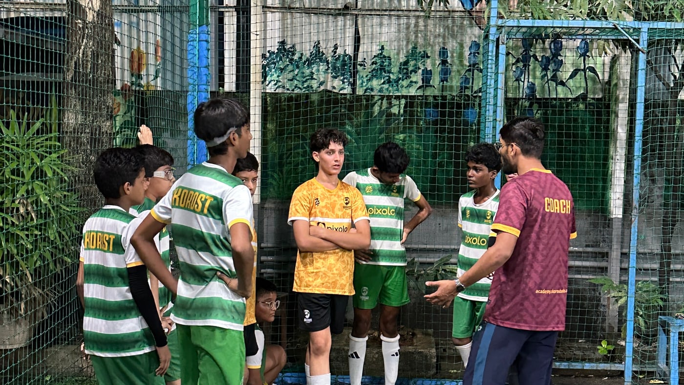 Performance football training for under-16 players at the best football academy in Ghatkopar East